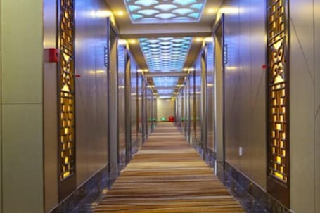 Interior. Yingkou Yudingyu Longge Business Hotel 1 (Wanda Plaza)