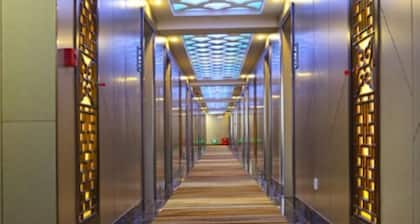 Yingkou Yudingyu Longge Business Hotel 1 (Wanda Plaza)