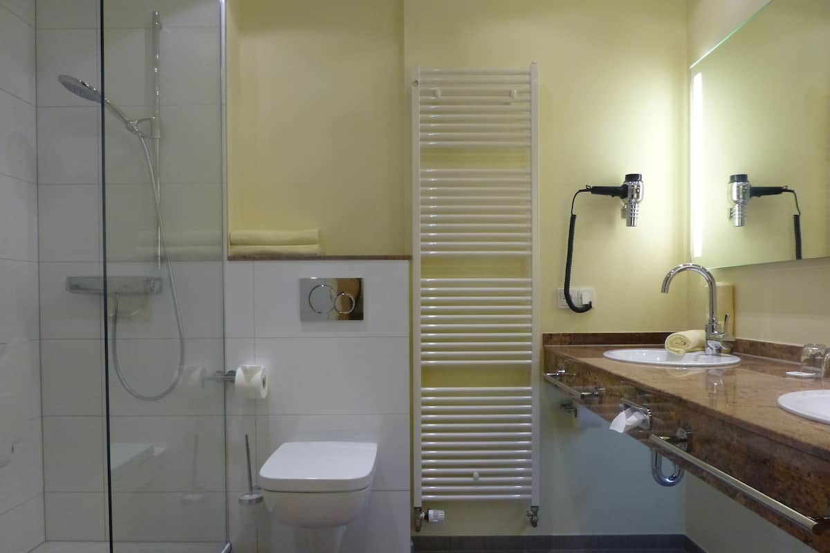 Hair dryer, towels