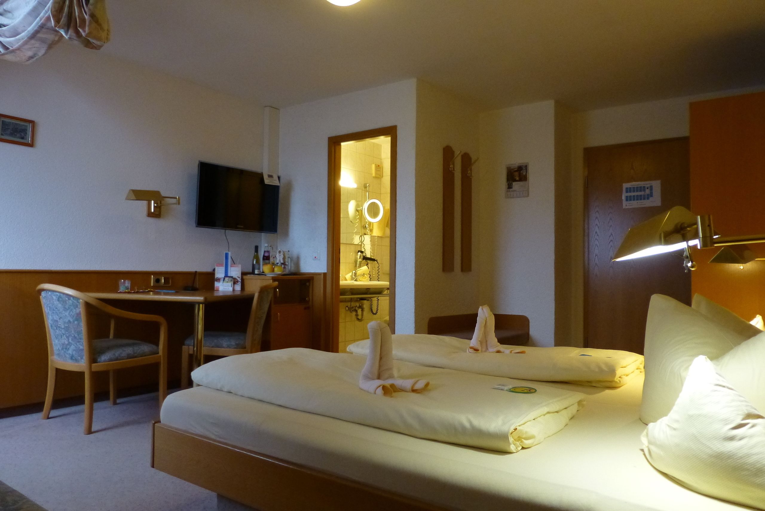 comfort double room | in-room safe, desk, rollaway beds, free wifi