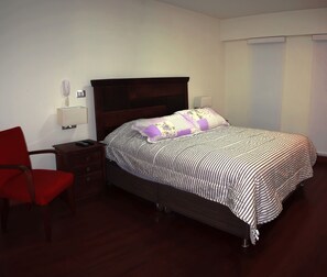 Apartment, 3 Bedrooms | 3 bilik tidur, dihias secara berasingan 