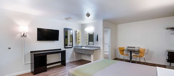 Motel 6 Burlington, WA