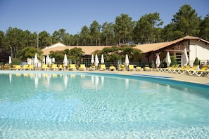 Outdoor pool - Village Vacances Le Lac Marin Soustons (Soustons)