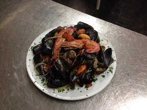 Food and drink - La Lanterna (Garda)