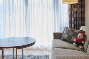 Literie hypoallergénique, minibar, bureau, chambres insonorisées