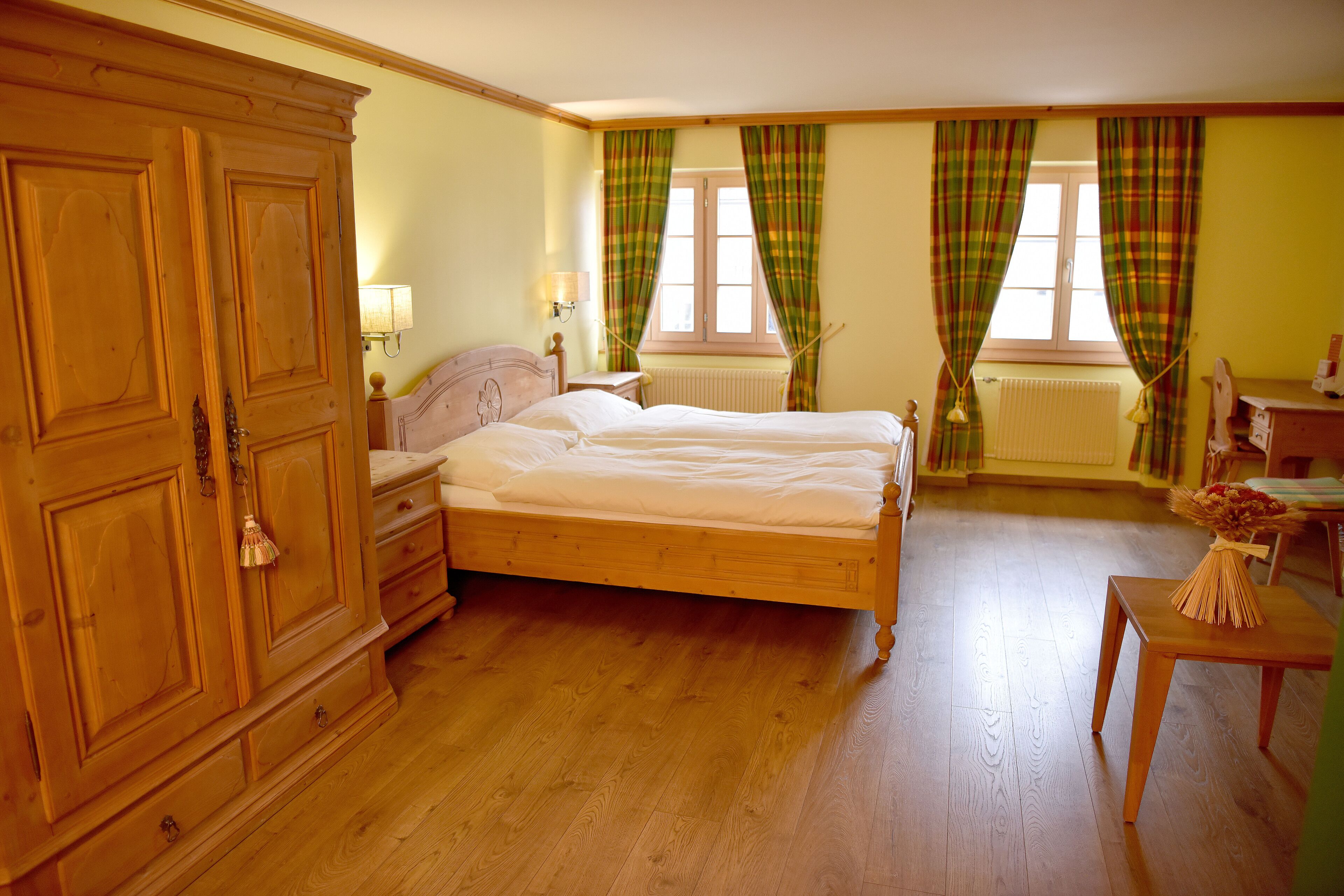 deluxe double room | 1 bedroom, individually furnished, cots/infant beds, free wifi