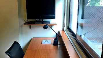 House, 2 Bedrooms | Television