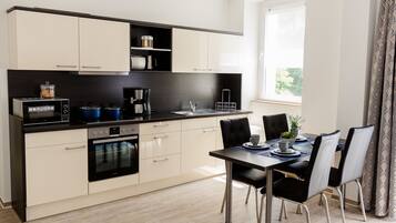 Apartment, Balkon (Ble) | Eigene Küche | Kühlschrank, Mikrowelle, Ofen, Herdplatte