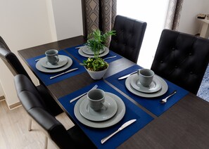 Apartment, Balcony (Ble) | In-room dining