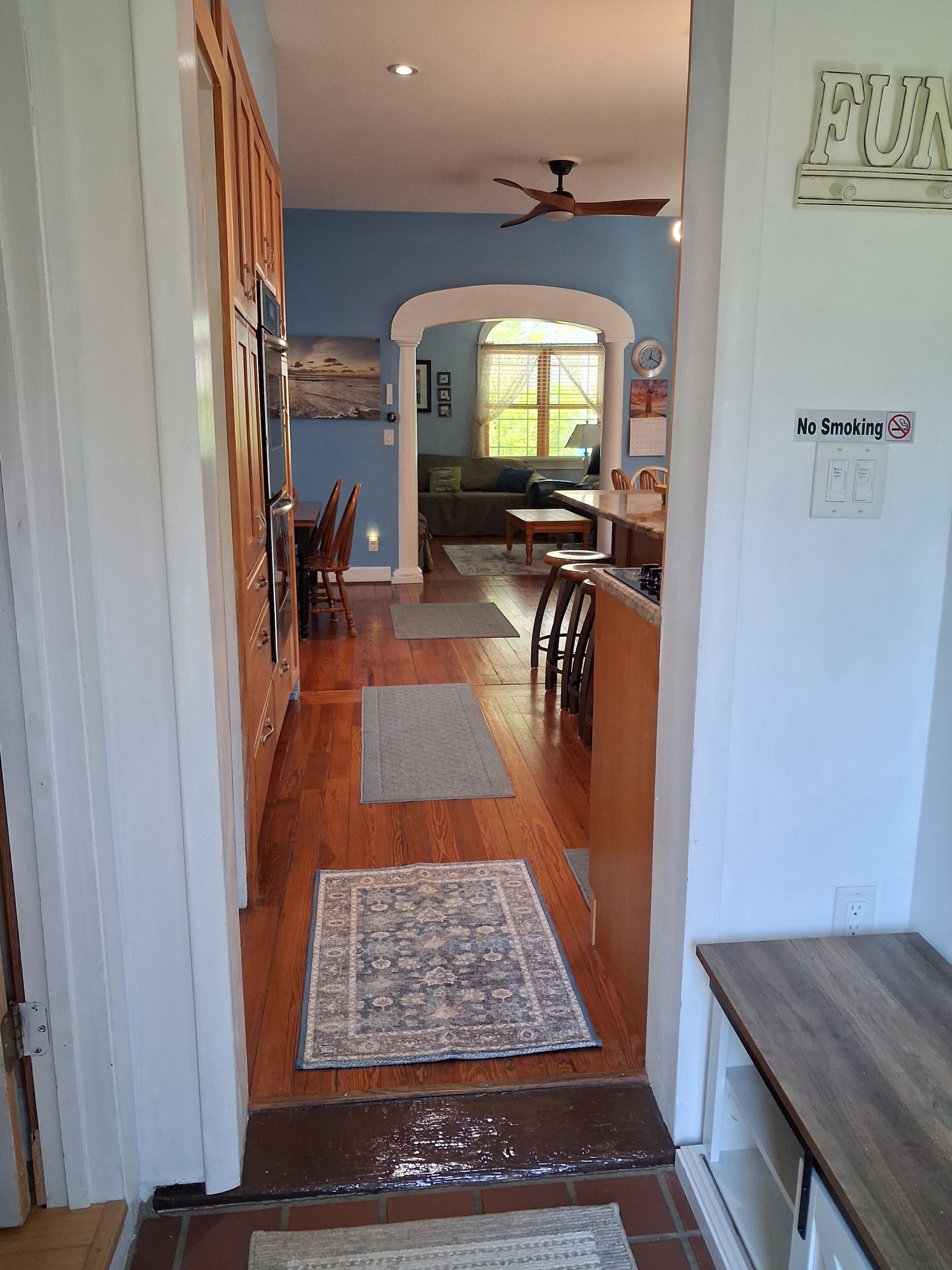 Happy Ours Cottage, 4 Minute Walk To Sandy Beach! - South Haven, MI