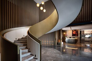 Lobby - Holiday Inn And Suites Sanya Yalong Bay (Sanya)