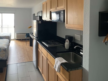 Deluxe Room, 2 Double Beds, Non Smoking, Kitchenette