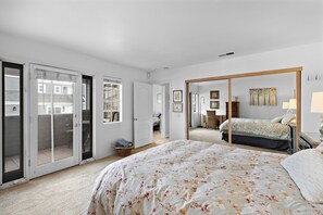 3 chambres, bureau, fer et planche à repasser, accès au Wi-Fi (inclus)