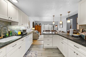 Interior - Harbor Breezes - Walk to Beach! Walk to Restaurants! Attached Garage! Fireplace! (Dana Point)