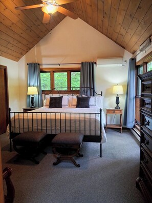 5 bedrooms, iron/ironing board, free WiFi, bed sheets