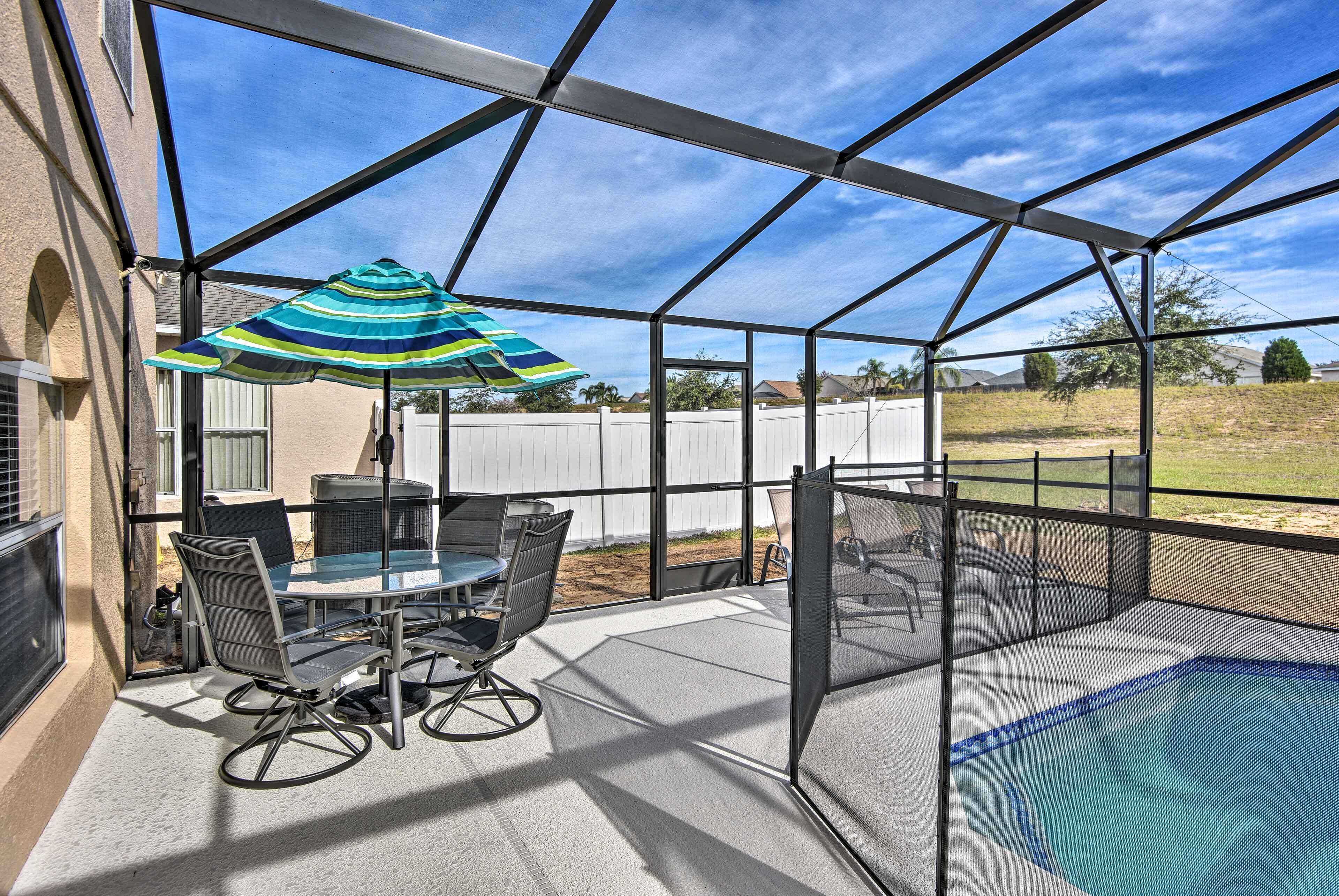 Family Home w/ Pool & Game Room ~ 9 Mi to Disney!
