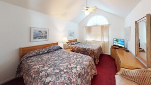 4 bedrooms, iron/ironing board, free WiFi, bed sheets