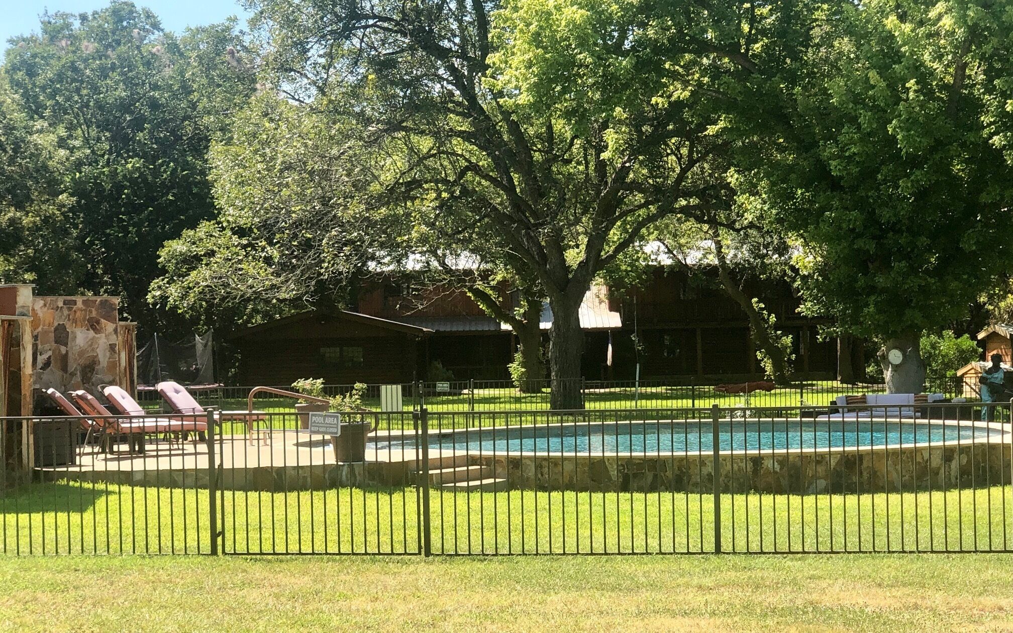 5-Star Rated!  4 Bedrooms!  Solar-Heated Pool! Sleeps 8!  Walk to Town!