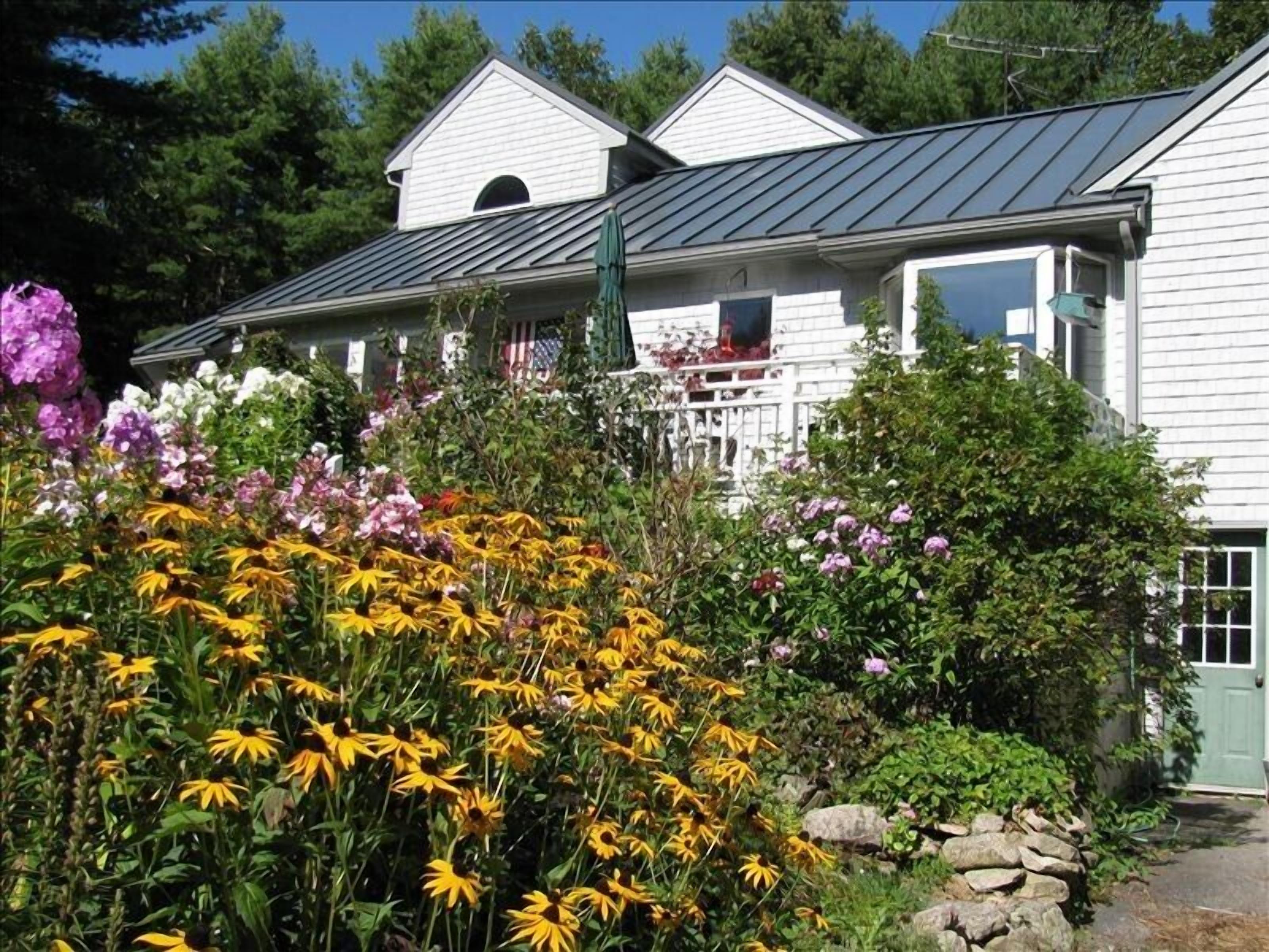 Near Biddeford Pool.  Quiet, Private, Hideaway.