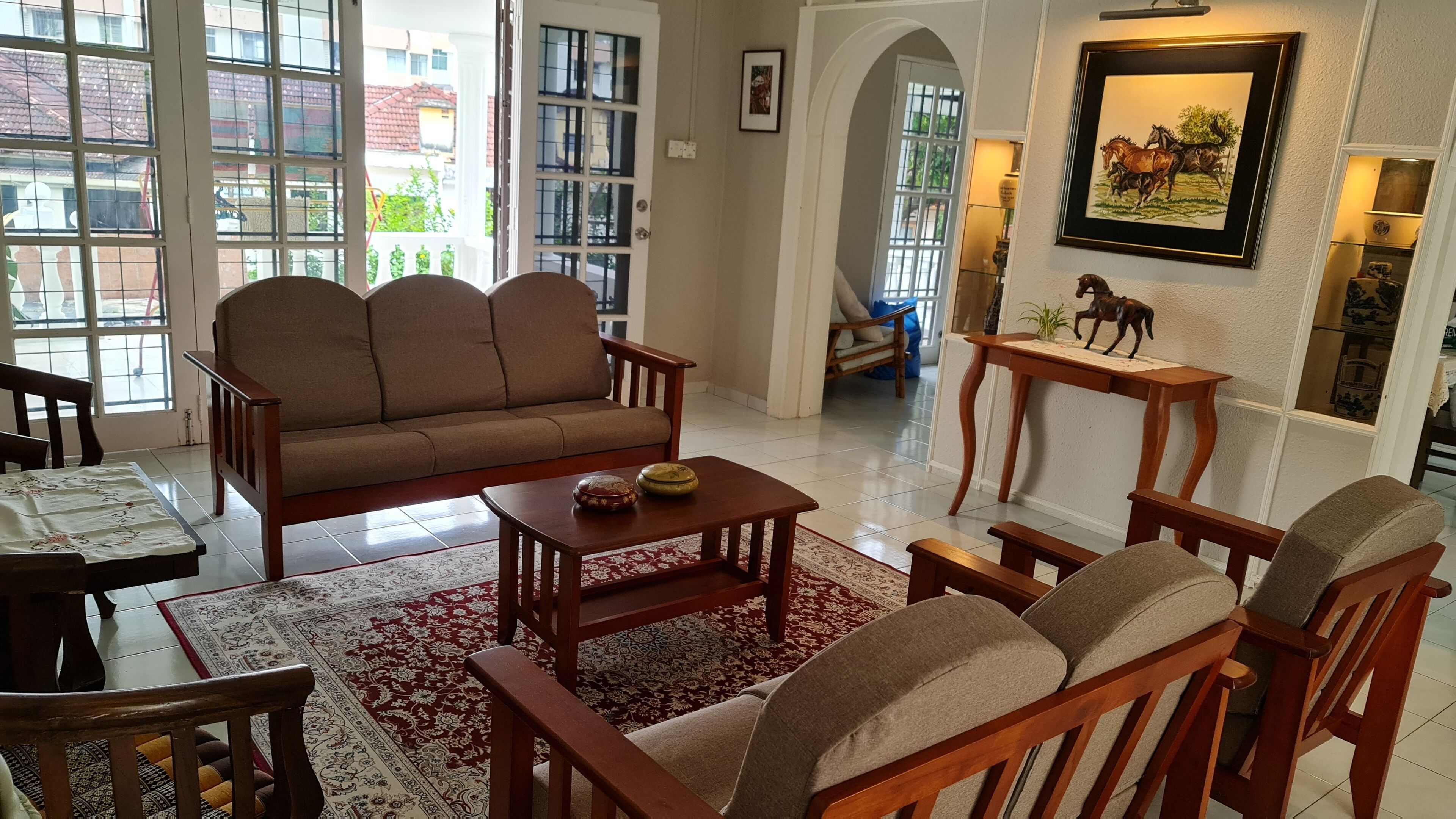 Charming Colonial Bungalow - George Town