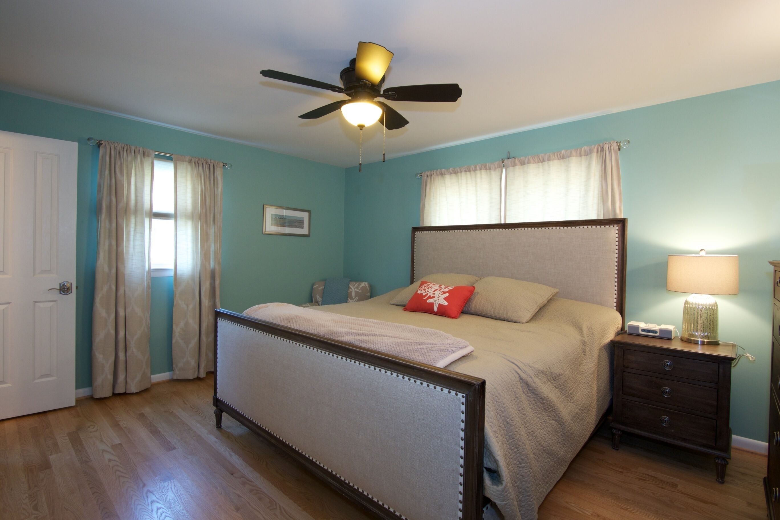1st Floor Master Bedroom with king bed and tv