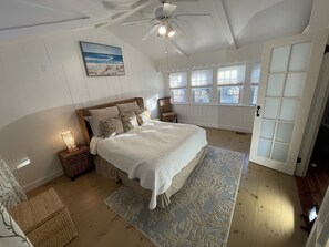 5 عدّة غرف نوم ومكواة/لوح كي وواي فاي وملاءات أسرّة