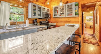 Hill Country Log Cabin Near Wimberley | Hot Tub, Fire Pit & Scenic Views