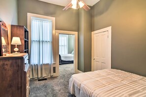 2 bedrooms, iron/ironing board, internet, bed sheets