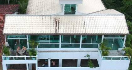 Comfortable beach house with sea view.