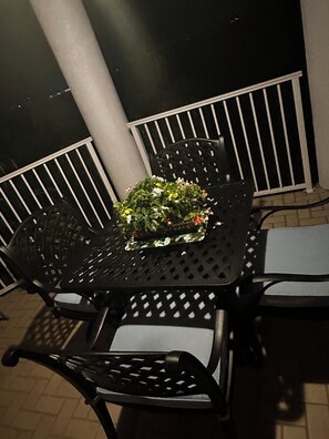 Outdoor dining - Harbour Village: golf, two beds, two baths, marina, and most spectacular beach.  (Ponce Inlet)