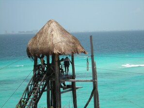 Beach nearby, sun-loungers, beach towels