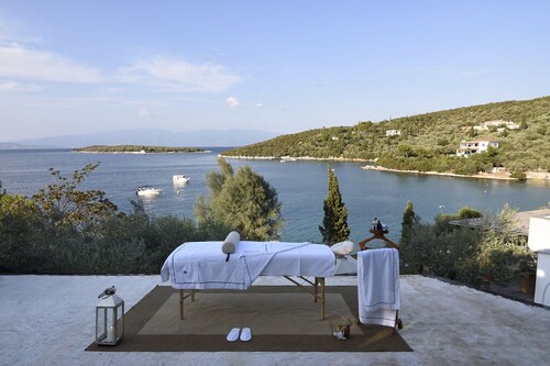 Ranta edessä, romanttinen paeta, henkeäsalpaavat näkymät, 'Pieds dans L'eau', & More