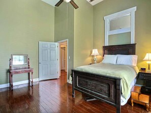 4 bedrooms, iron/ironing board, free WiFi, bed sheets - Private Pool | 5*Clean | Flex Cancelation (Savannah)