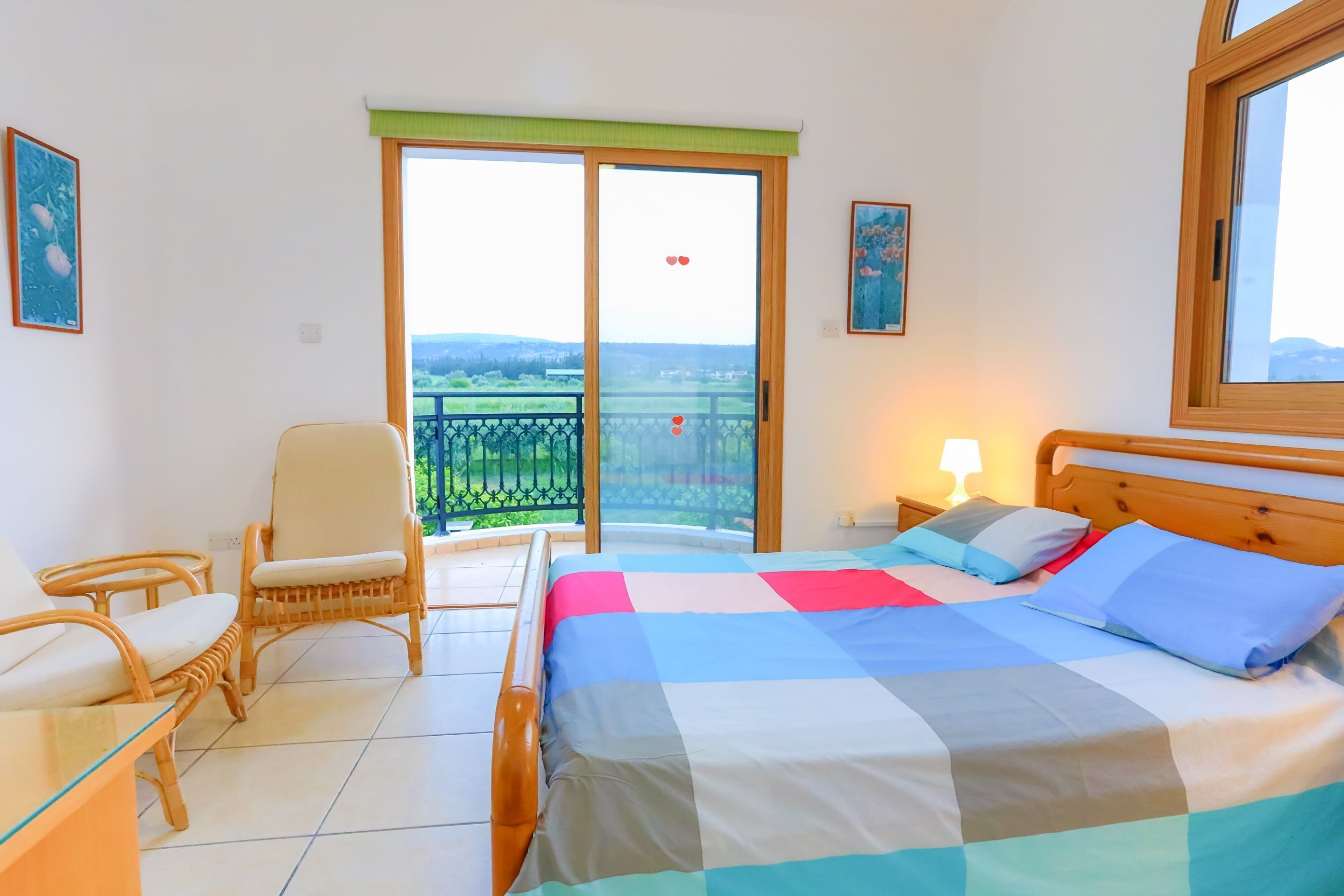 4 bedrooms, iron/ironing board, free WiFi, bed sheets