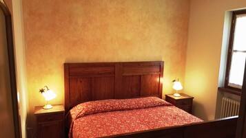 4 Schlafzimmer, Bügeleisen/Bügelbrett, kostenloses WLAN, Bettwäsche