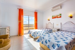 4 Schlafzimmer, Bügeleisen/Bügelbrett, kostenloses WLAN, Bettwäsche