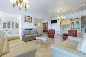 TV, DVD player, table tennis