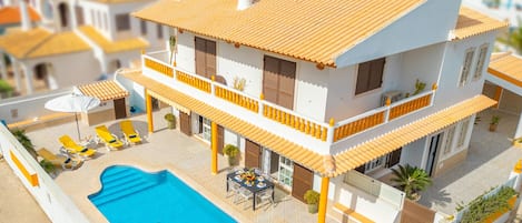 Una piscina climatizada