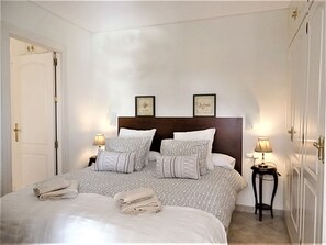 2 soveværelser, strygejern/strygebræt, gratis Wi-Fi, sengetøj