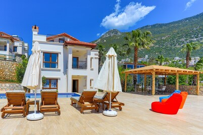 Villa Eos: Private pool, stunning views, A/C, Wi Fi, Kalkan Centre