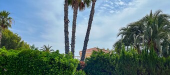 Villa Oriola, Cosy Villa with private swimming pool in lovely Spanish garden