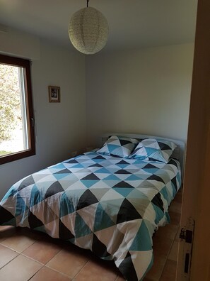 3 bedrooms, iron/ironing board, travel cot, WiFi - Small house by the sea (Plouha)