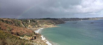 海沿いの小さな家