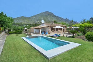 Pool - VILLA MARGARITA - 15 MIN WALK TO THE BEACH (Puerto Pollensa)