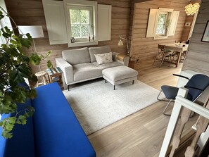 TV connectée, livres, chaßne hi-fi