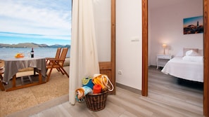 3 chambres, fer et planche à repasser, Wi-Fi gratuit, draps fournis