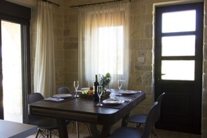 Dining - Murelo House Chania (Chania)