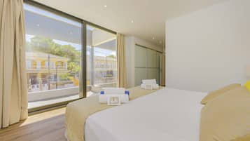 4 habitaciones, tabla de planchar con plancha y wifi gratis