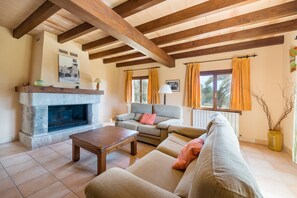 Peis, bordtennis og bøker