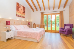 5 bedrooms, iron/ironing board, free WiFi, bed sheets - LA FORCA - Villa with private pool in Santa Margalida. Free WiFi (Santa Margalida)